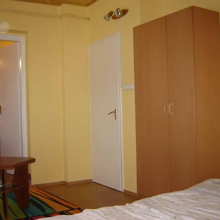 Erika Habitación en casa particular Siófok